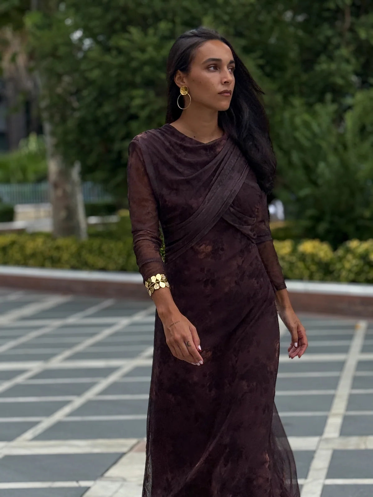 Vestido Margot | Midi Drapé en Malla Chocolate